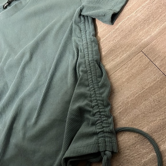 Zara Ribbed Crop Baby Tee - Picture 3 of 6